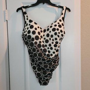 Miraclesuit swimsuit, size 16